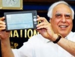 Sibal Seeks To Lower Taxes On Tablets and Mobile Phones