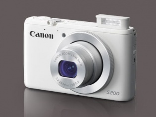 Review: Canon PowerShot S200