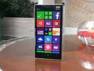 Nokia Lumia 930 First Impressions