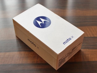 Unboxing: Motorola Moto X (2014)