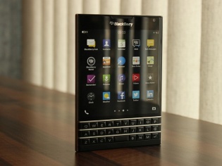 Review: BlackBerry Passport