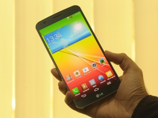Review: LG G Flex Review: LG G Flex