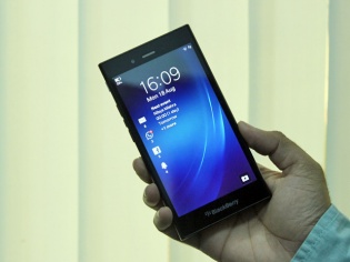 Hands-On: BlackBerry Z3