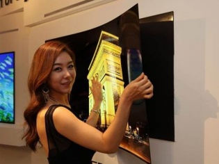 LG Showcases An Incredibly Thin 55-Inch "Wallpaper" OLED TV