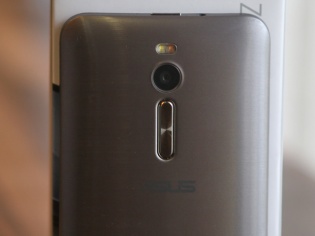 Review: Asus Zenfone 2