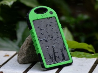 Top 5 Solar Power Banks For Your Smartphone Techtree Com