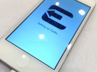 Clarifying Android Rooting And iOS Jailbreaking Clarifying Android Rooting And iOS Jailbreaking