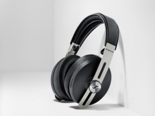 Sennheiser Launches Momentum Headphones for  Rs.34,990